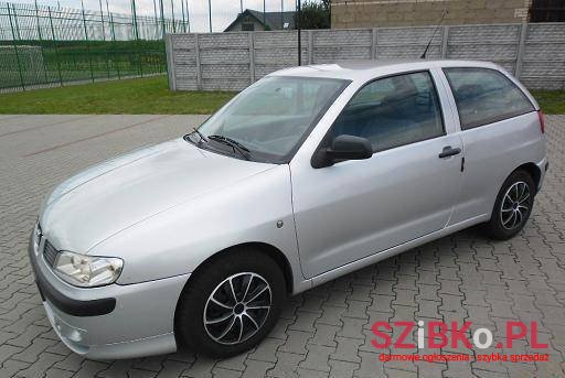2000' SEAT Ibiza photo #1