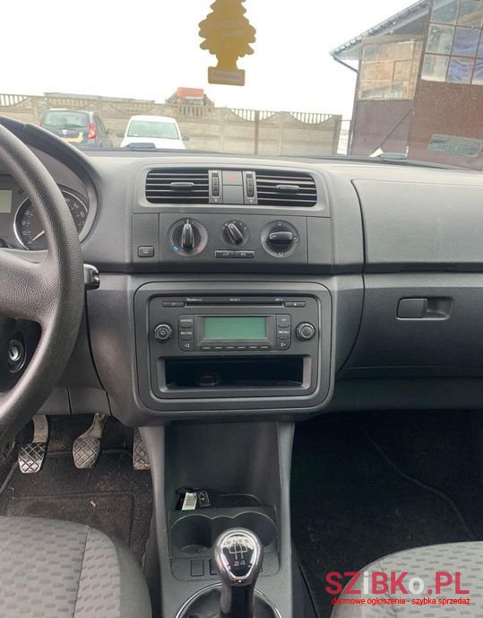 2012' Skoda Fabia photo #5