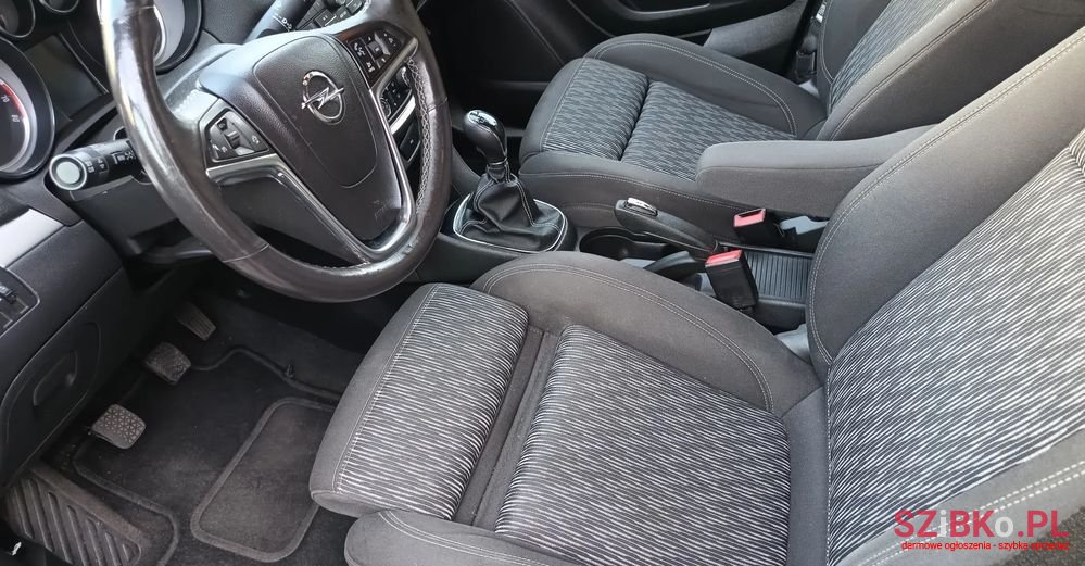 2013' Opel Mokka photo #2