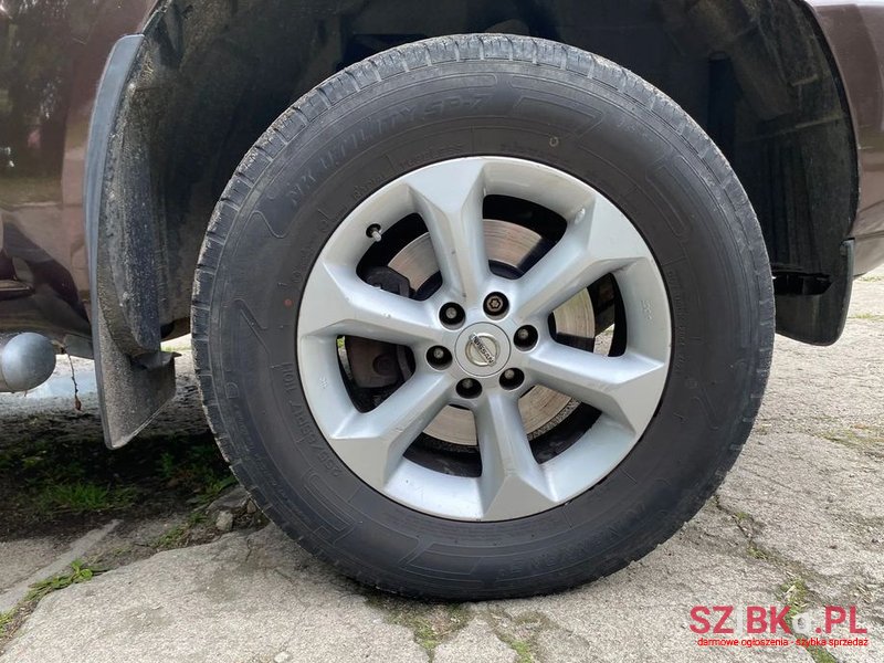 2009' Nissan Navara 2.5 D Platinum photo #4