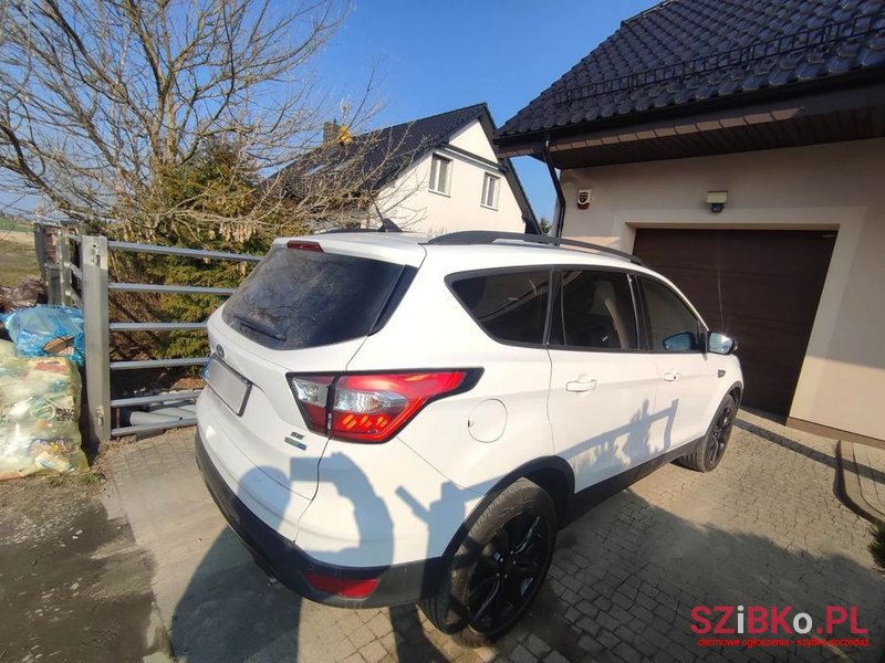 2019' Ford Escape photo #4