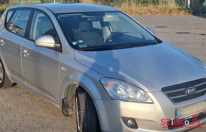 2008' Kia Ceed photo #1
