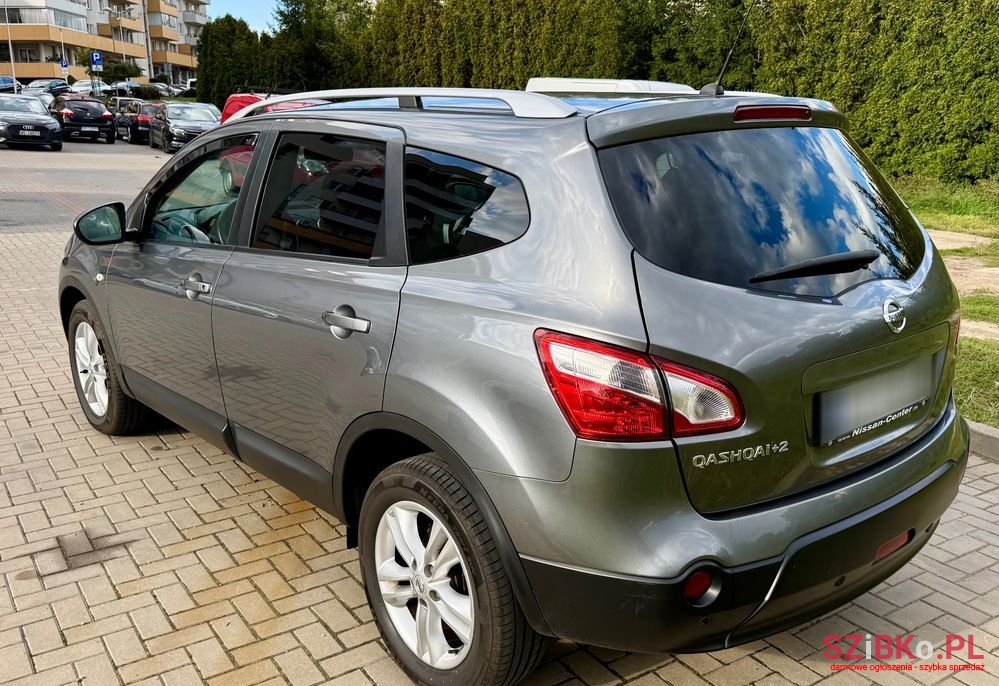 2012' Nissan Qashqai+2 2.0 Acenta photo #5