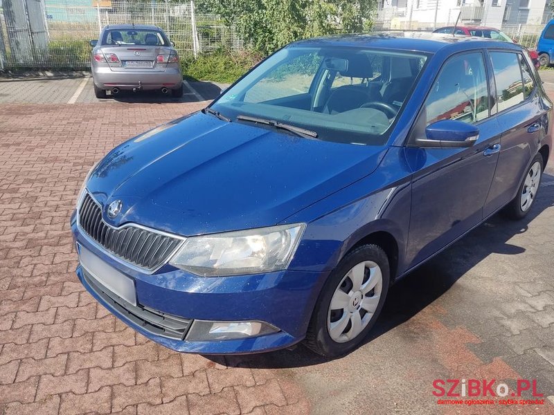 2015' Skoda Fabia 1.0 Ambition photo #1