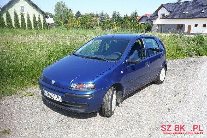 2002' Fiat Punto photo #1