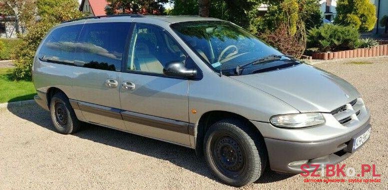 1996' Chrysler Grand Voyager photo #1