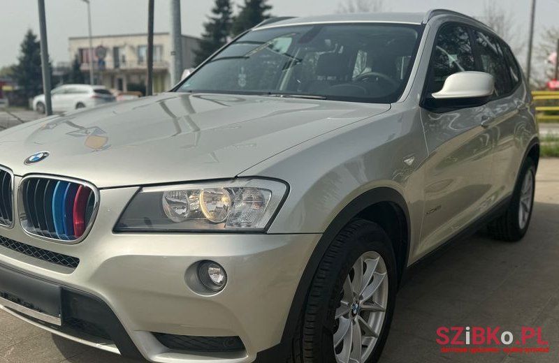 2011' BMW X3 Xdrive20D photo #1