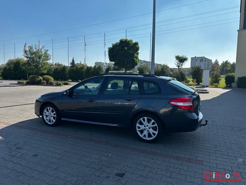 2008' Renault Laguna photo #2