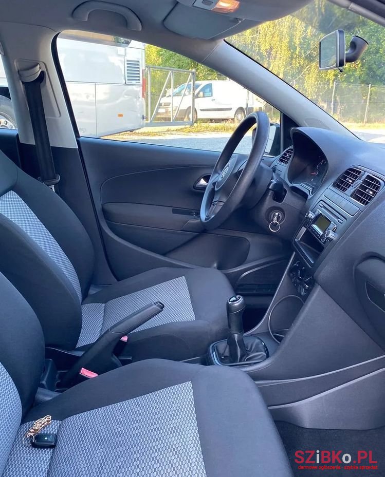 2009' Volkswagen Polo 1.2 Trendline photo #5