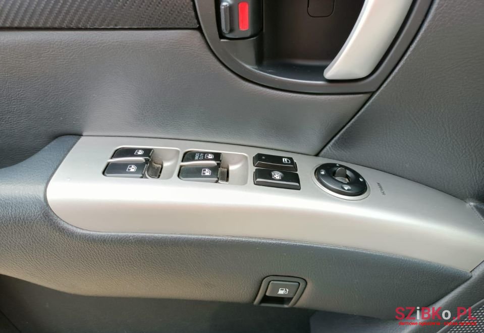 2009' Hyundai Santa Fe photo #6