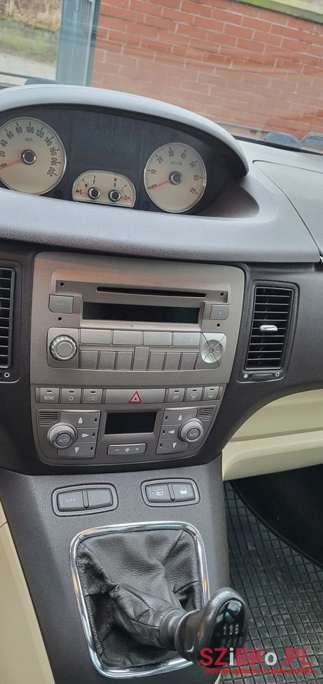 2005' Lancia Musa 1.4 16V Platinum photo #5