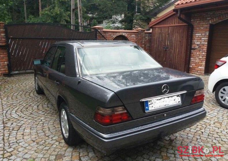 1995' Mercedes-Benz Klasa E photo #2