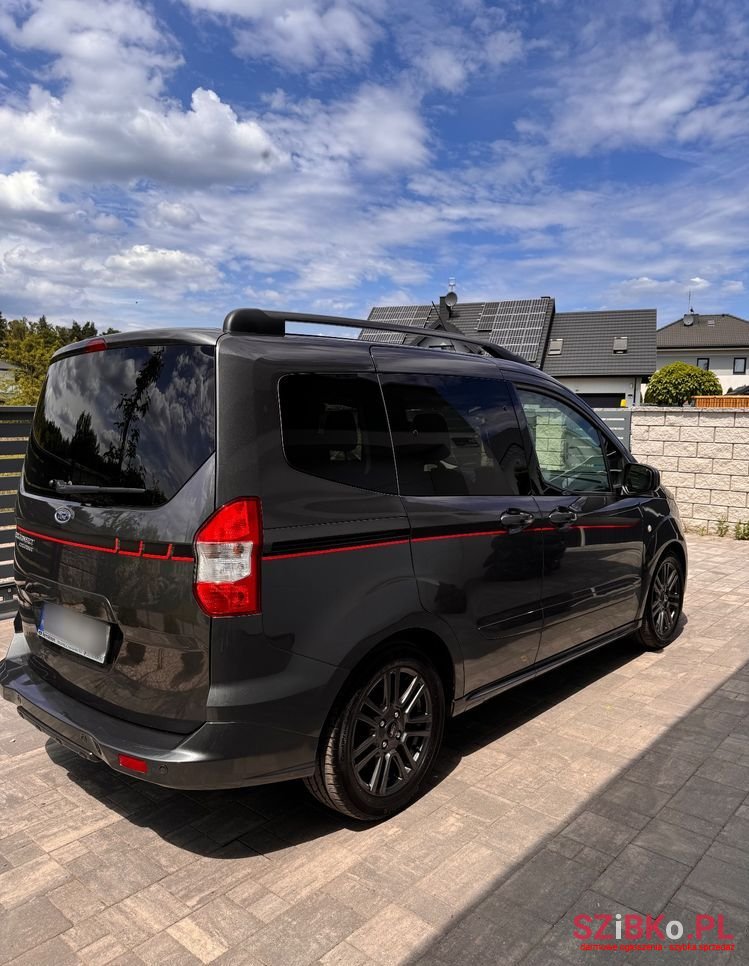 2020' Ford Tourneo Courier 1.5 Tdci Sport photo #3