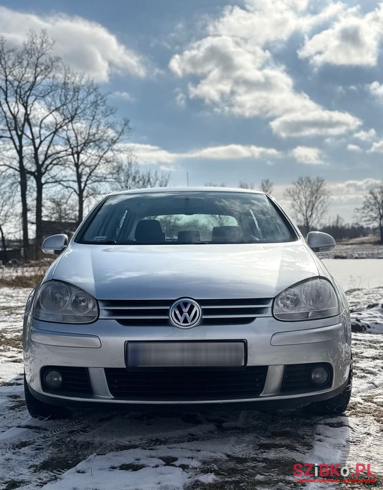 2007' Volkswagen Golf 1.6 Tour photo #3