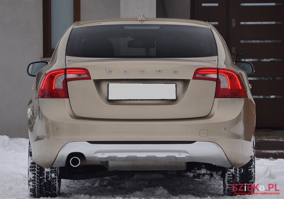 2011' Volvo S60 photo #6