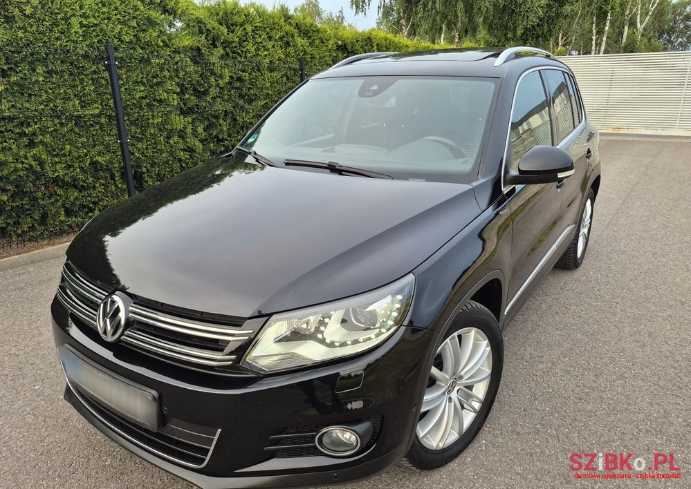2016' Volkswagen Tiguan photo #3