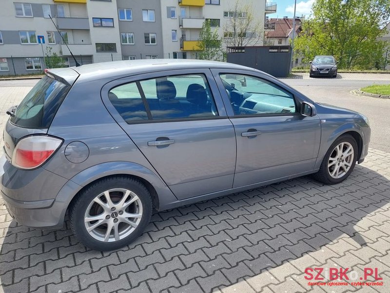 2005' Opel Astra 1.6 Elegance photo #3