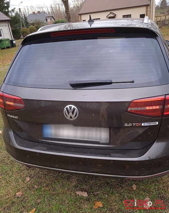2016' Volkswagen Passat photo #5