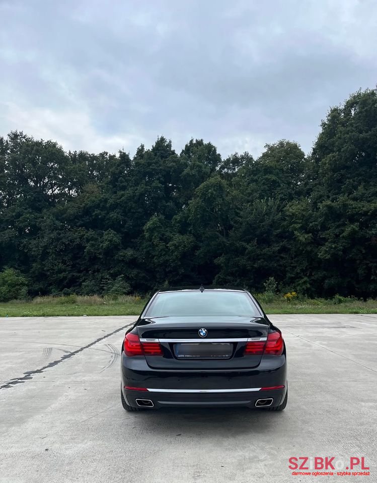2013' BMW 7 Series 740D Xdrive photo #3