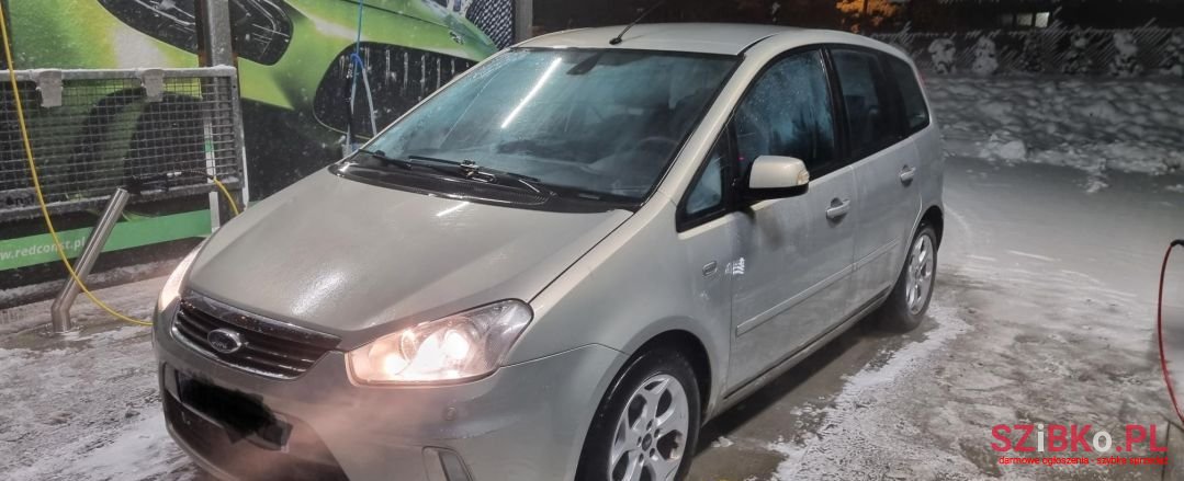 2010' Ford C-MAX photo #1