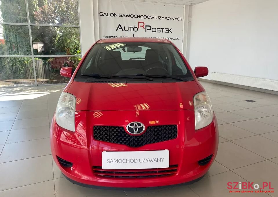 2007' Toyota Yaris photo #2