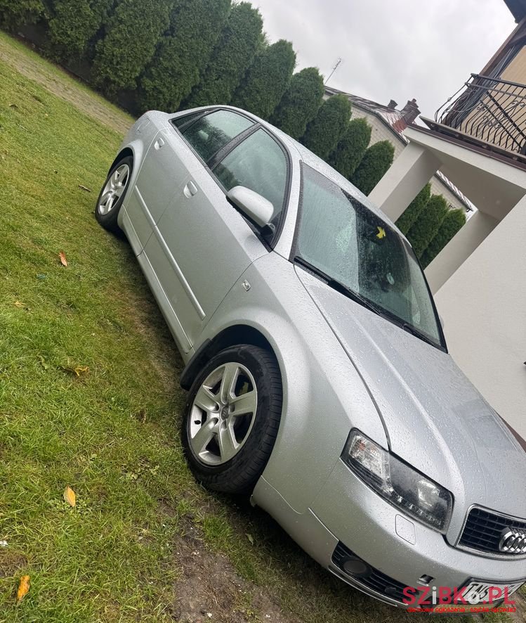 2002' Audi A4 Avant photo #4