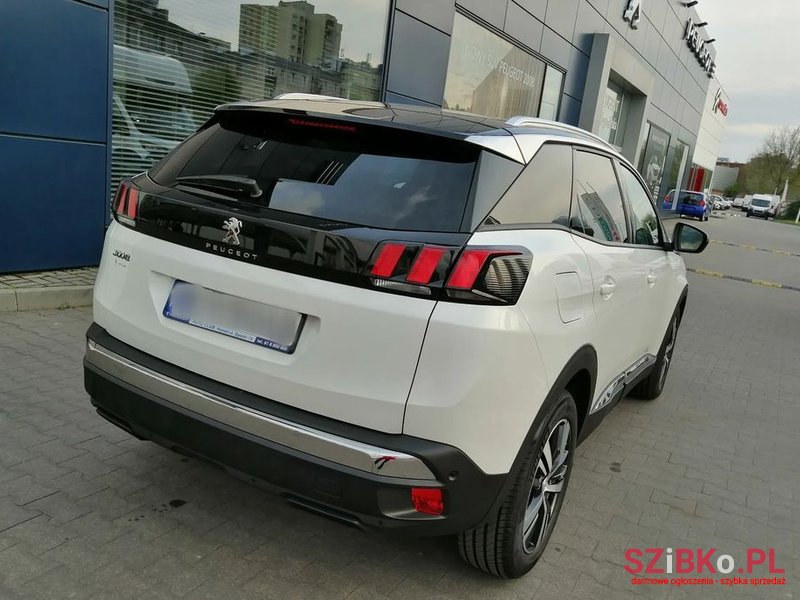 2020' Peugeot 3008 photo #3