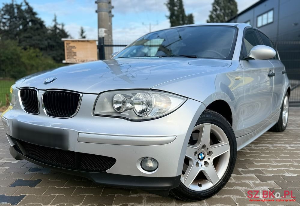 2004' BMW 1 Series photo #4