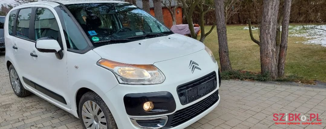 2009' Citroen C3 Picasso photo #3