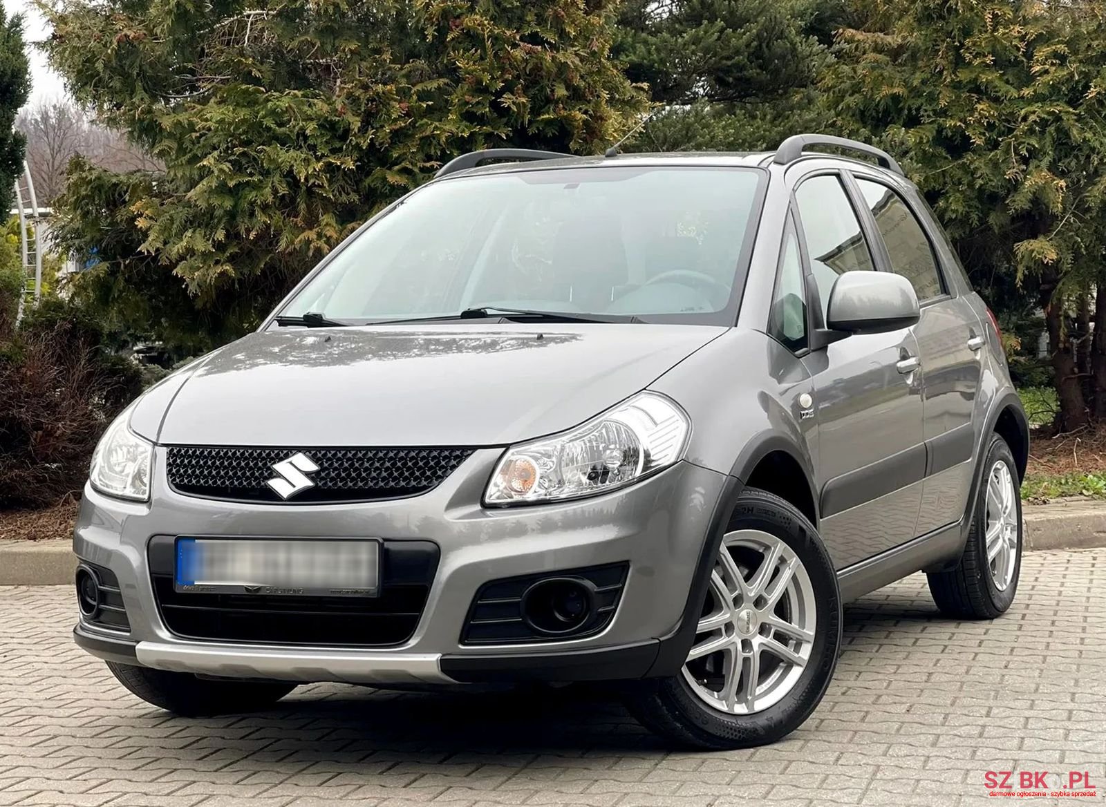 2011' Suzuki SX4 photo #1