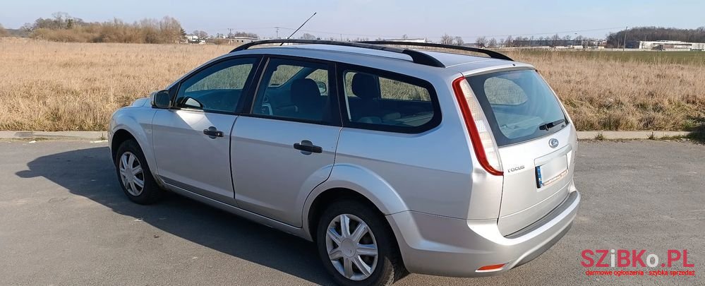 2010' Ford Focus 1.6 Tdci Ambiente photo #3