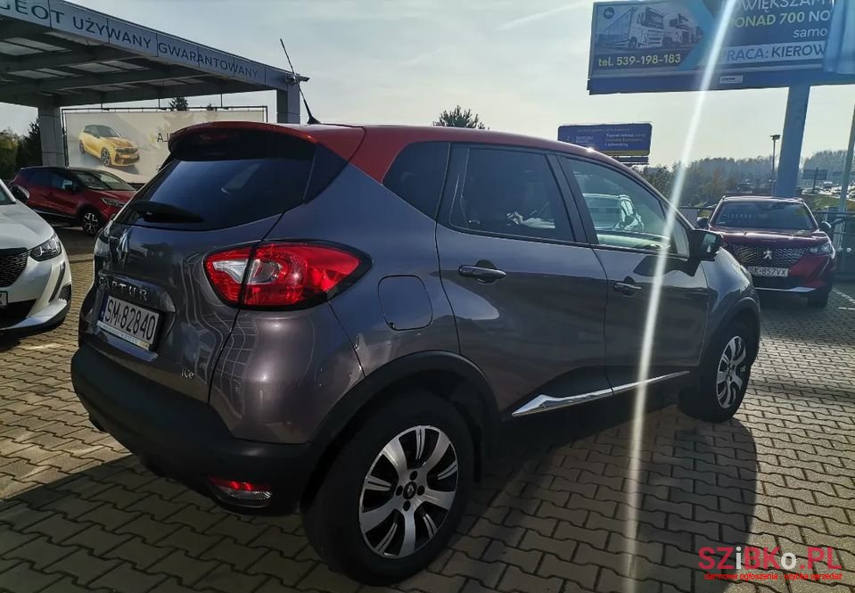 2016' Renault Captur photo #3
