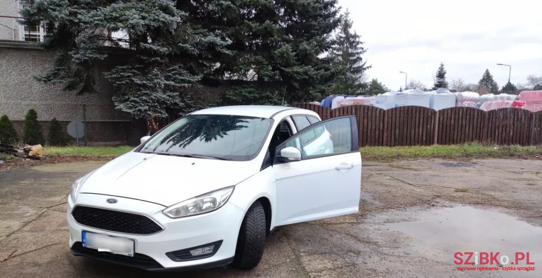 2017' Ford Focus photo #6