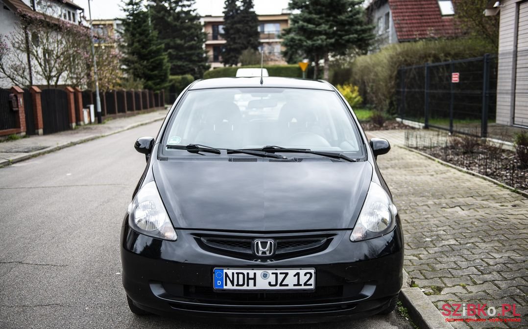 2003' Honda Jazz photo #2