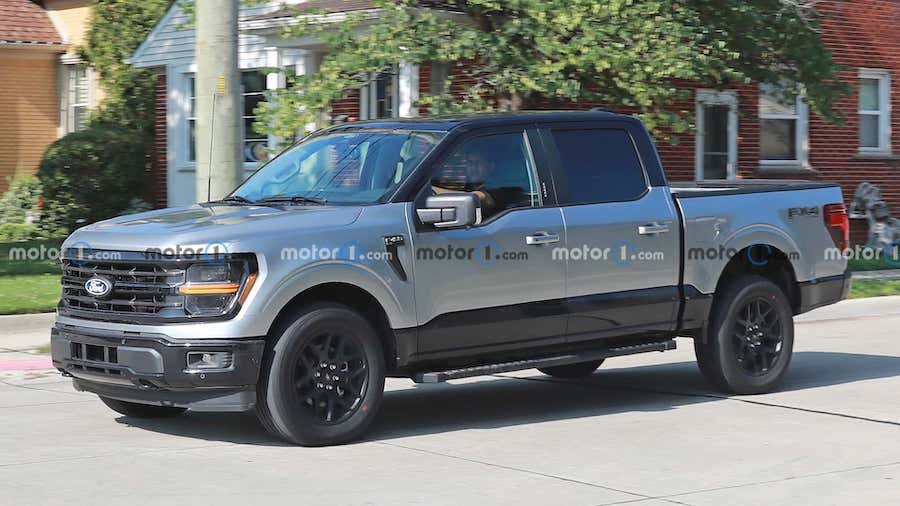 2024 Ford F-150 Spied With Two-Tone Paint, New Grille For Heritage Edition