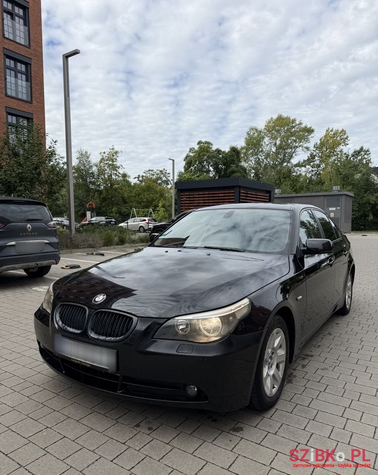 2005' BMW 5 Series 523I photo #4