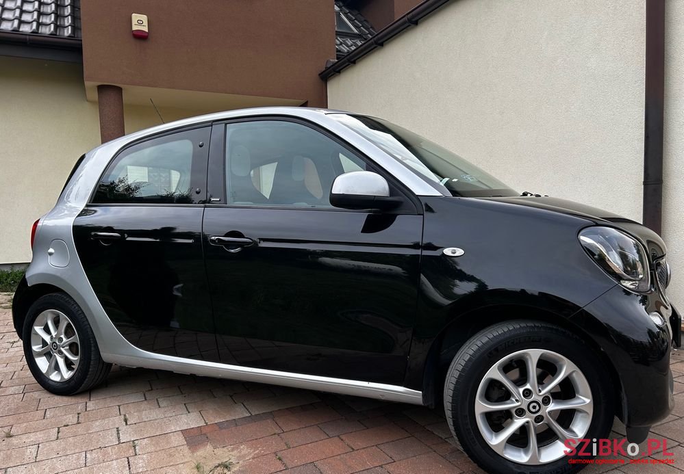 2015' Smart Forfour Passion photo #5