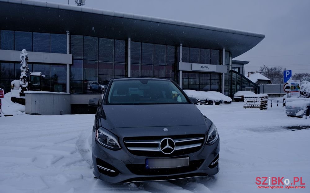 2016' Mercedes-Benz B-Class 250 4-Matic photo #5