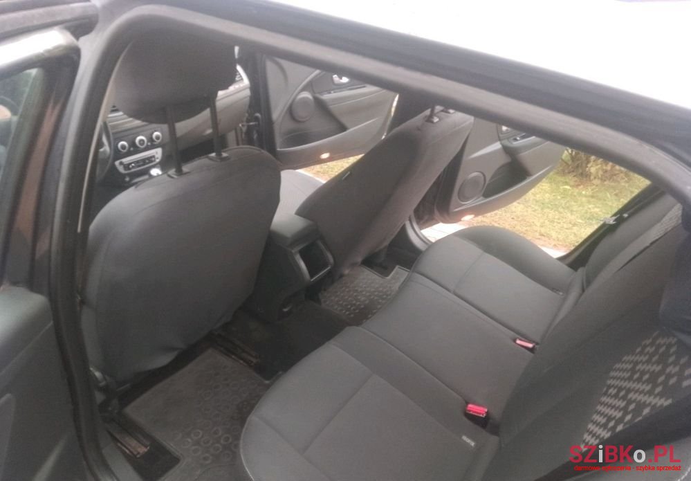 2012' Renault Megane photo #5