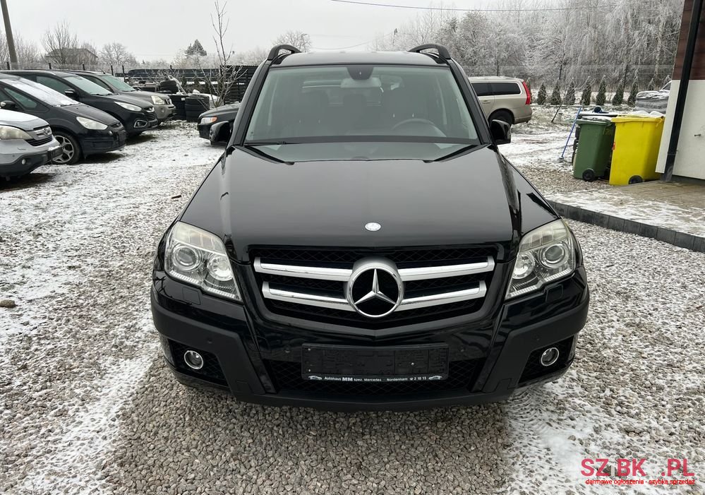2008' Mercedes-Benz GLK 350 Cdi 4-Matic photo #2