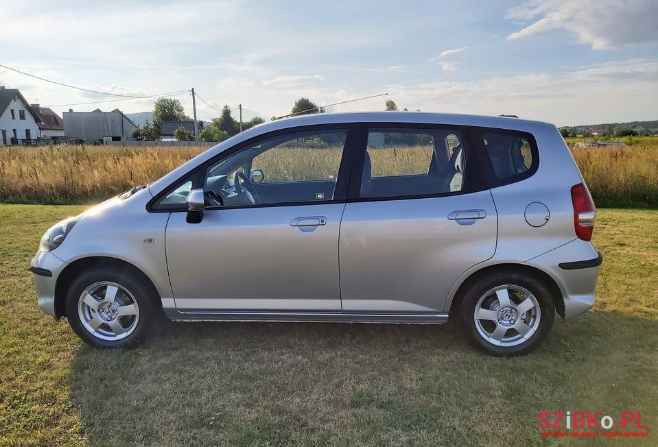 2005' Honda Jazz photo #6