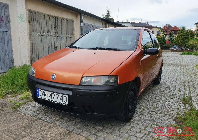 2001' Fiat Punto photo #1