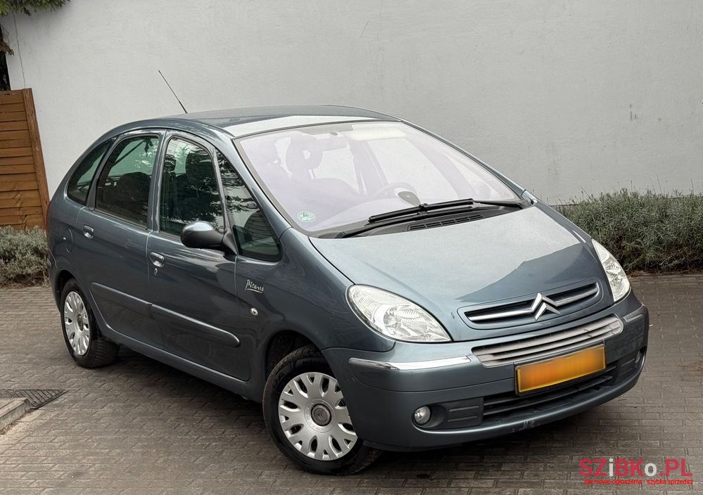2010' Citroen Xsara Picasso 1.6 Exclusive photo #2