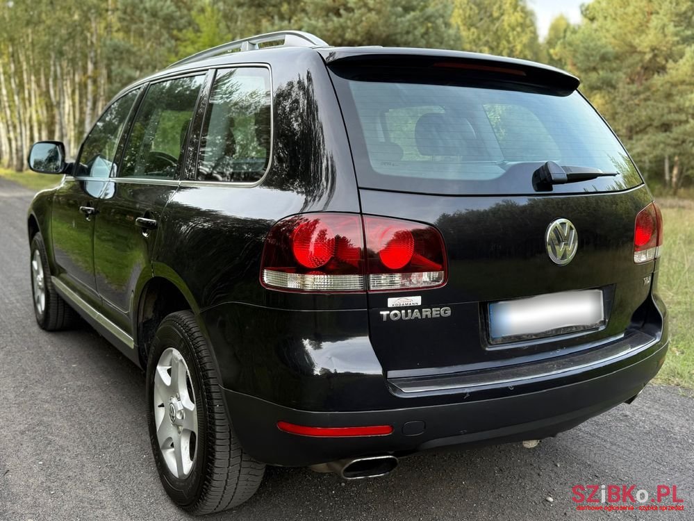 2007' Volkswagen Touareg photo #4