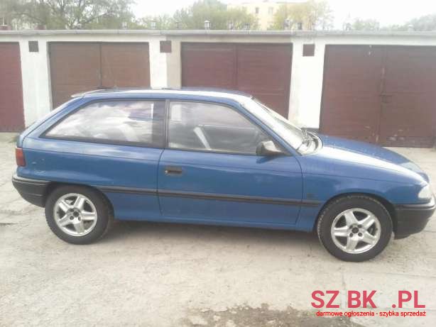 1993' Opel Astra photo #1