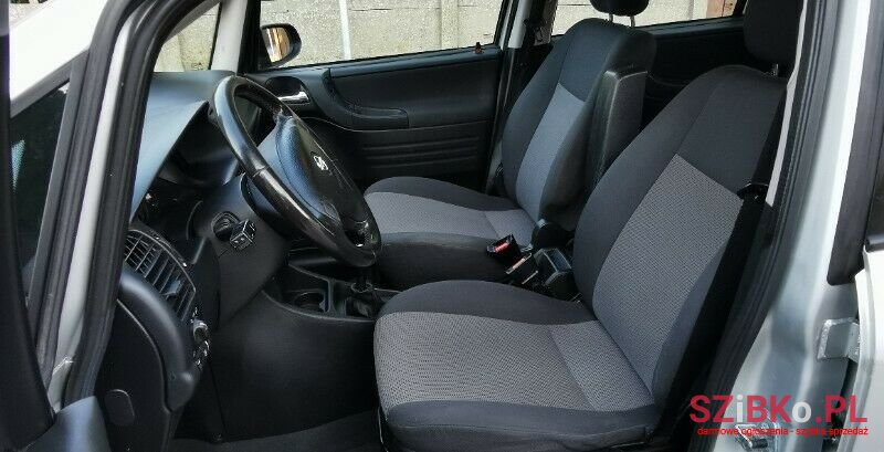 2004' Opel Zafira photo #5