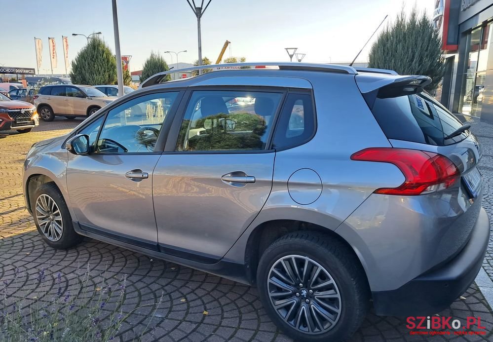 2015' Peugeot 2008 photo #6