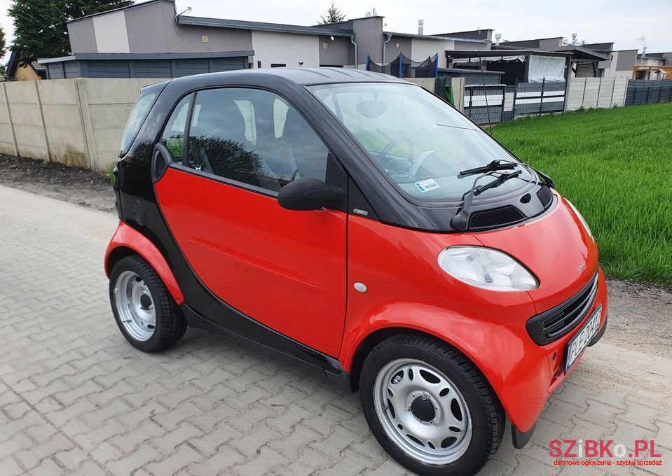 2001' Smart Fortwo photo #3