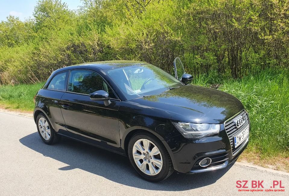 2010' Audi A1 photo #3