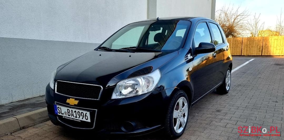 2010' Chevrolet Aveo photo #1